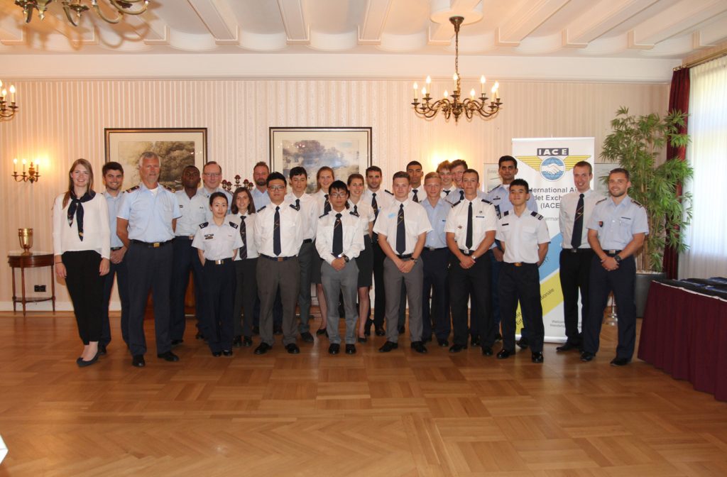 Der „International Air Cadet Exchange“ (IACE) hat das Ziel der aktiven friedvollen Völkerverständigung